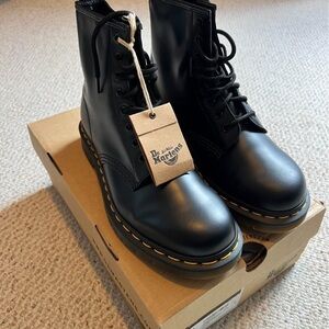 Dr. Martens 1460 Black Smooth Boots